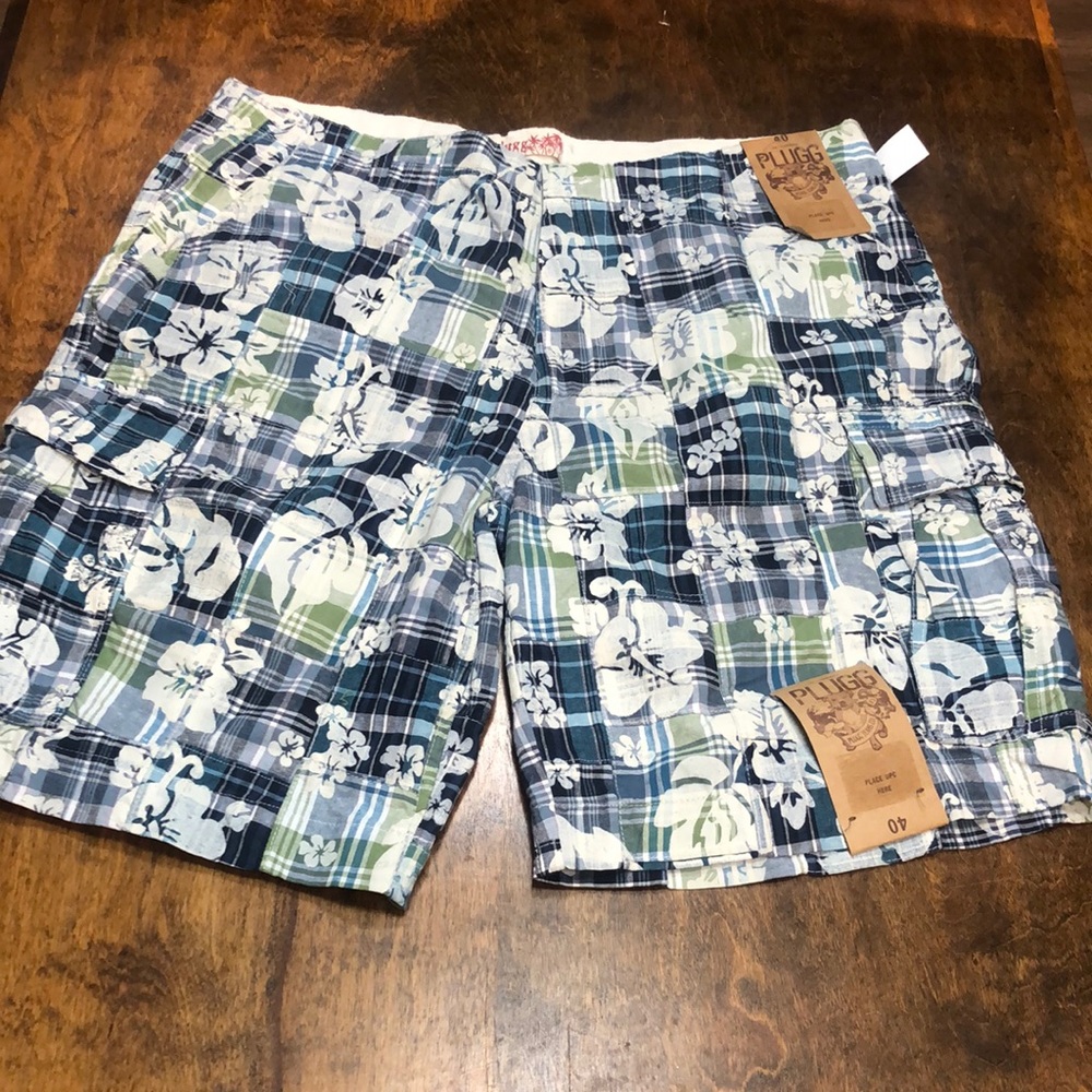 Men’s Plugg  Tropical shorts Sz.40‎ NWT